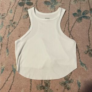 White crop top - perfect for summer #summer